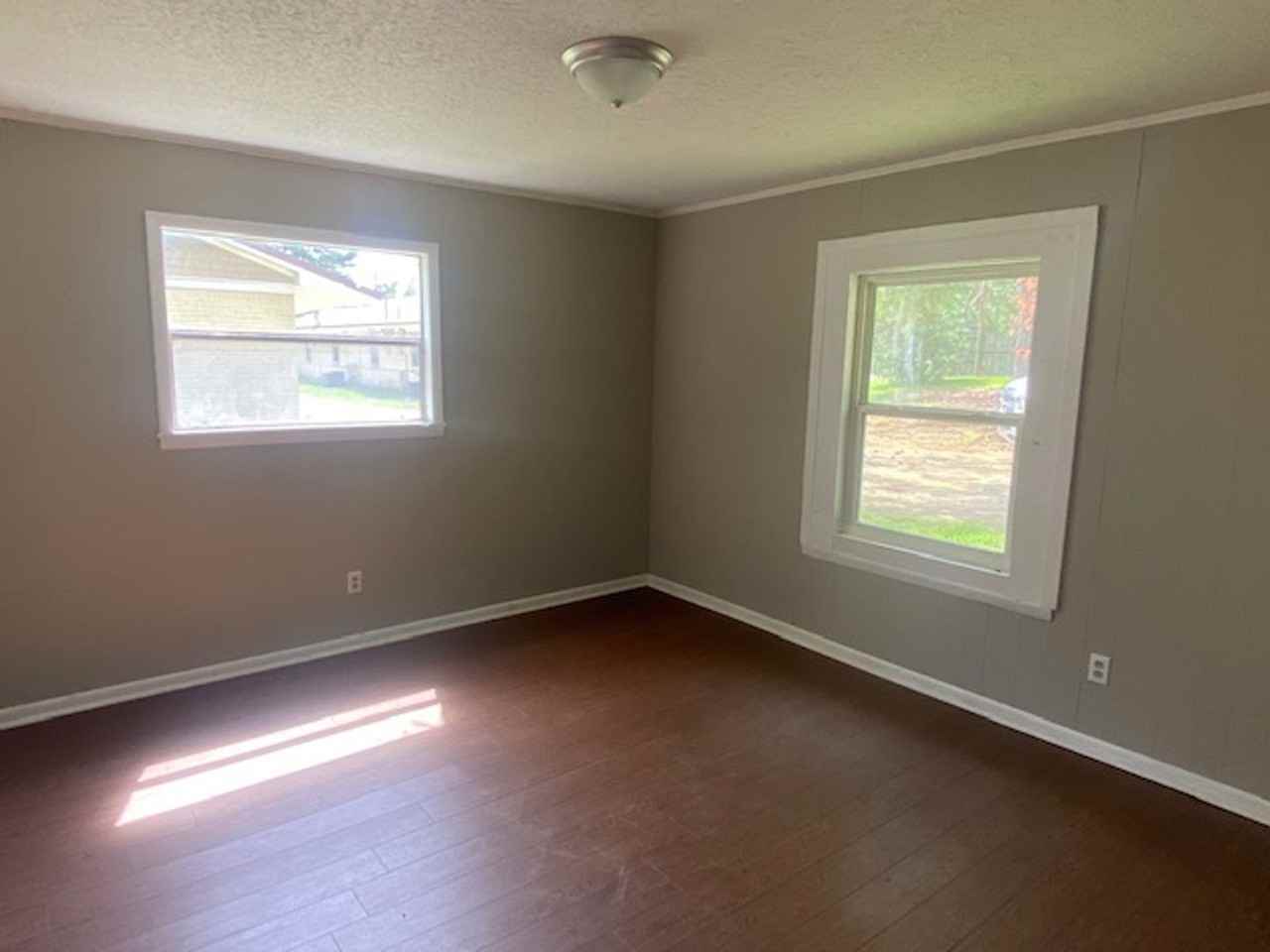 104 Ed Dr #104 - Photo 3 of 7