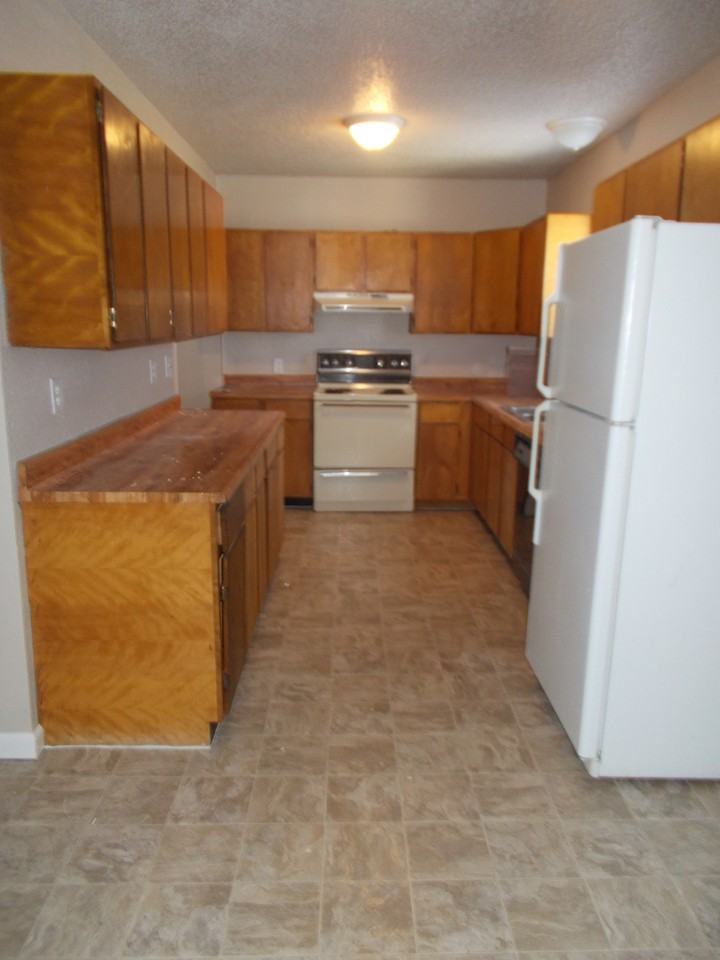 120 Terminal Ave - Photo 2 of 15