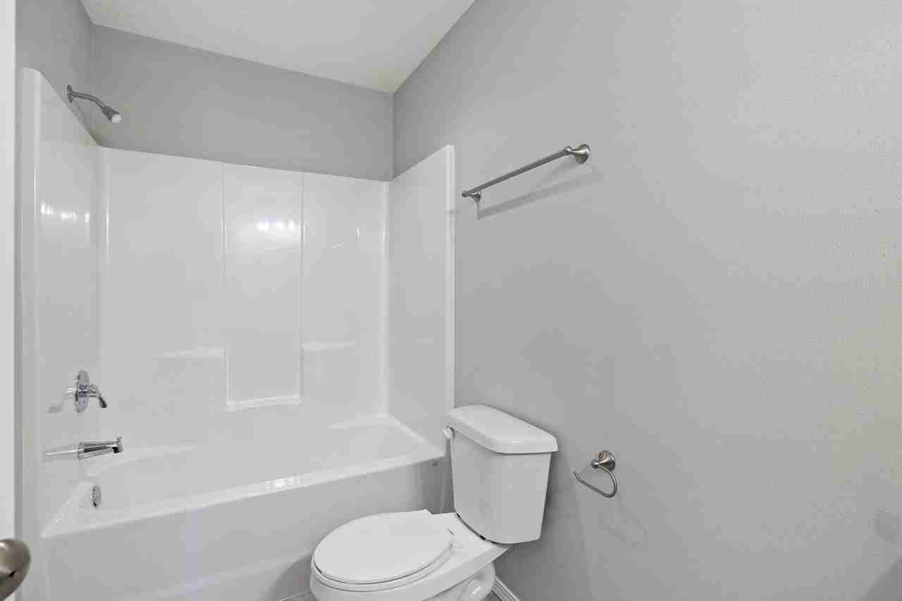 598 W Danielle St - Photo 4 of 15