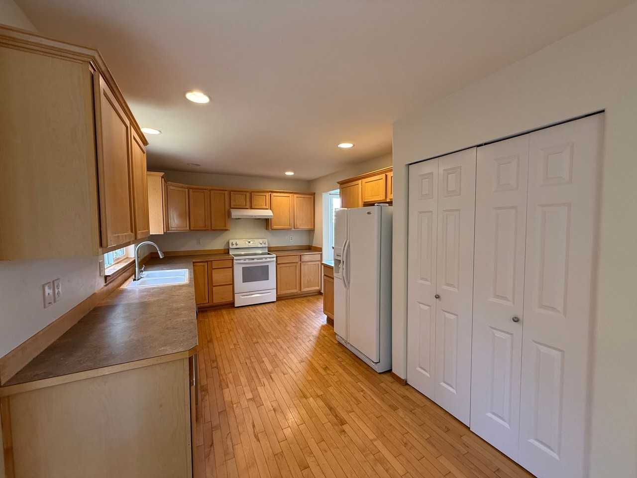 18230 28th Dr Se - Photo 2 of 41