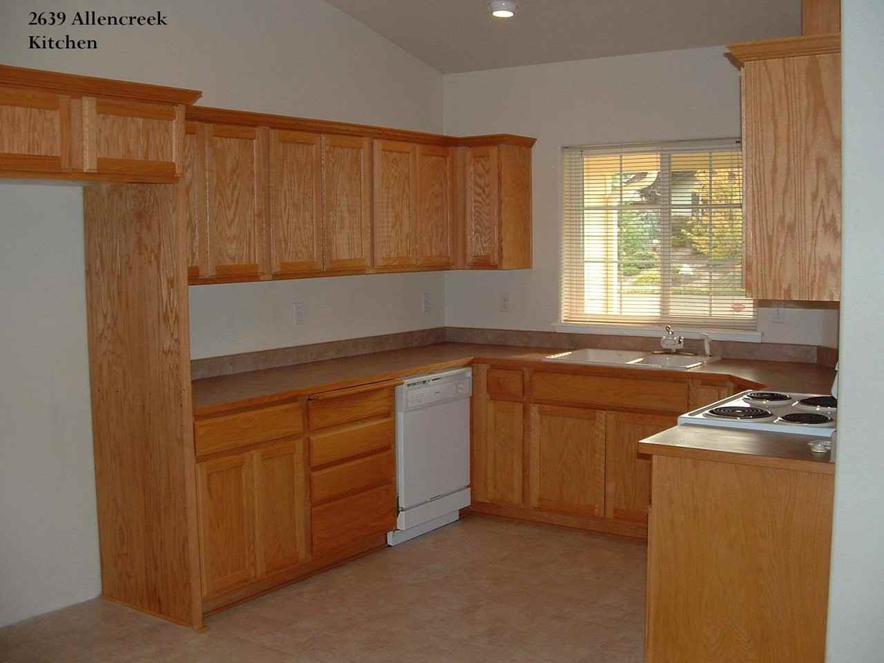 2639 Sw Allen Creek Rd - Photo 2 of 8