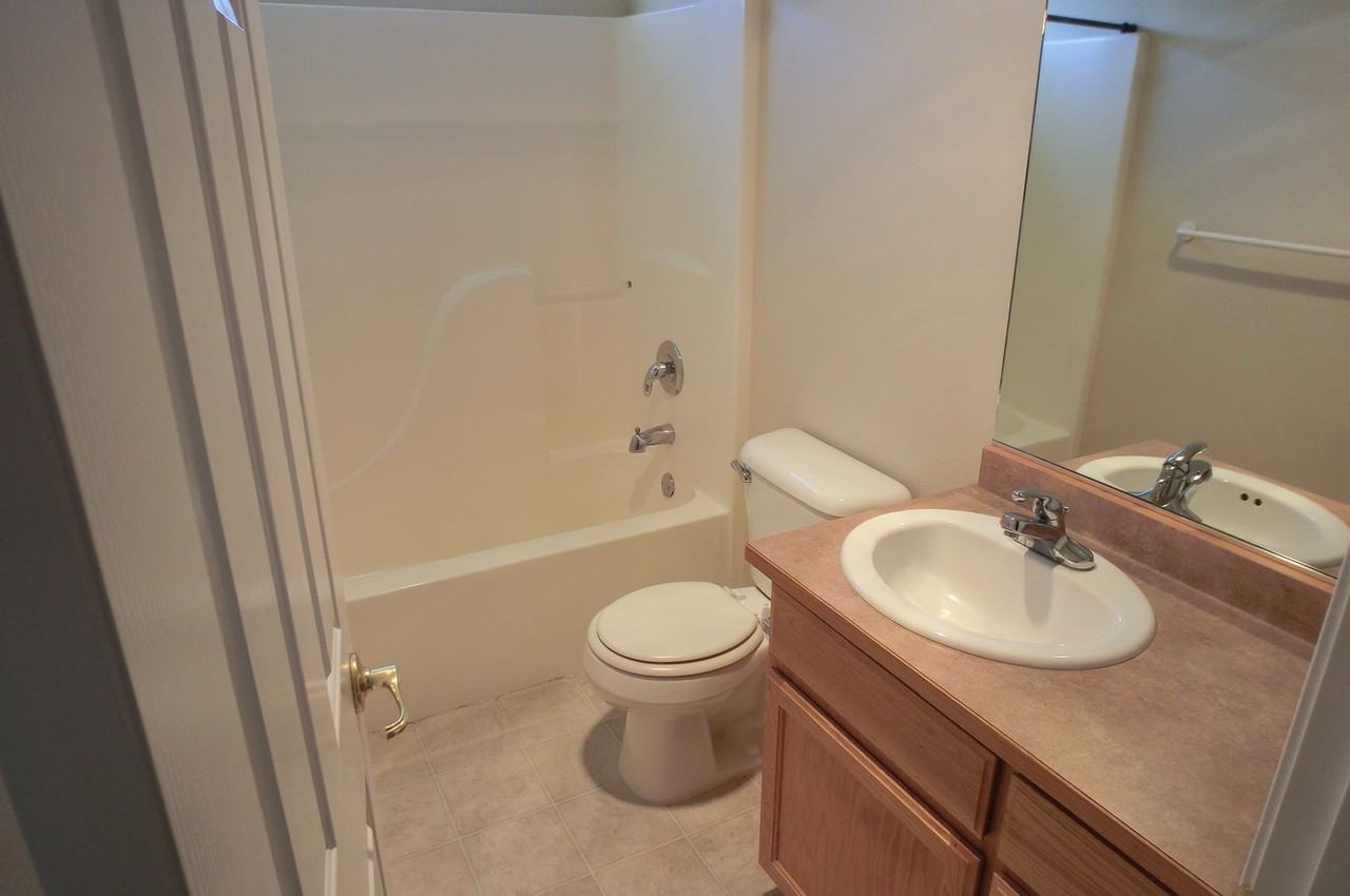 2639 Sw Allen Creek Rd - Photo 7 of 8