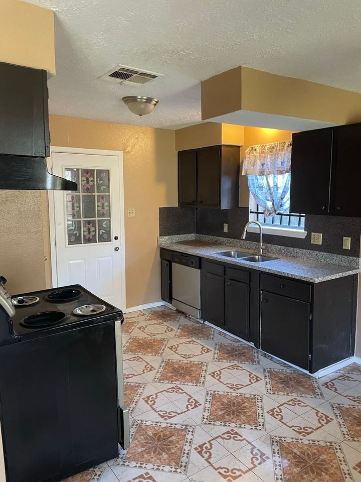 4751 E Ridge Creek Dr - Photo 5 of 13