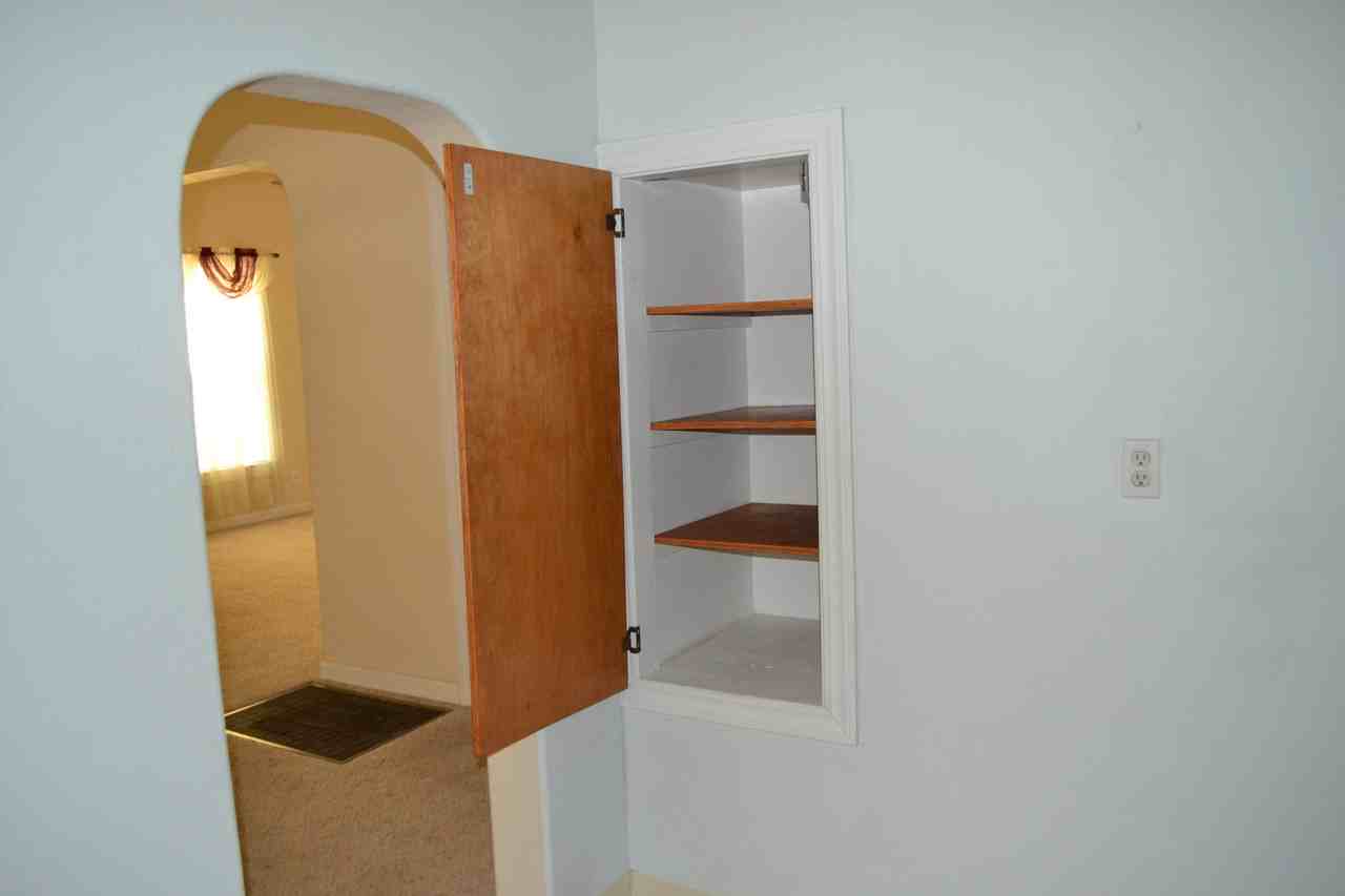 813 Lincoln Ave - Photo 6 of 50