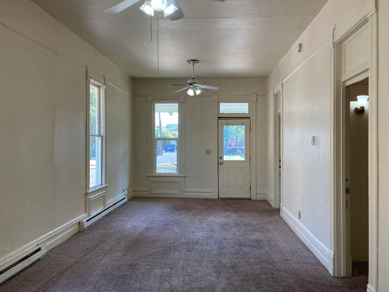 1458 Ferry St - Photo 2 of 26