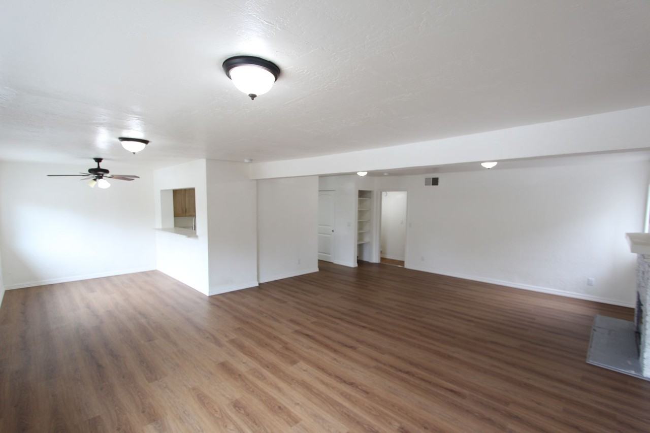 2617 N East St - Photo 7 of 30