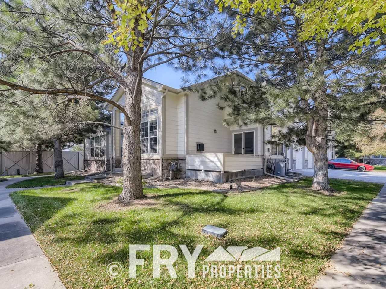 2845 Whitetail Cir - Photo 3 of 28