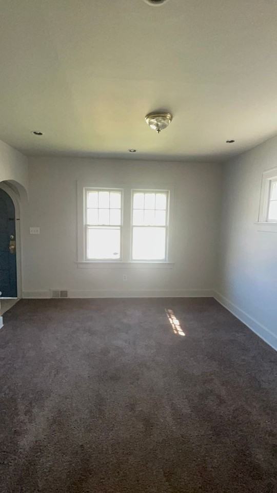 4026 Winter St - Photo 3 of 9