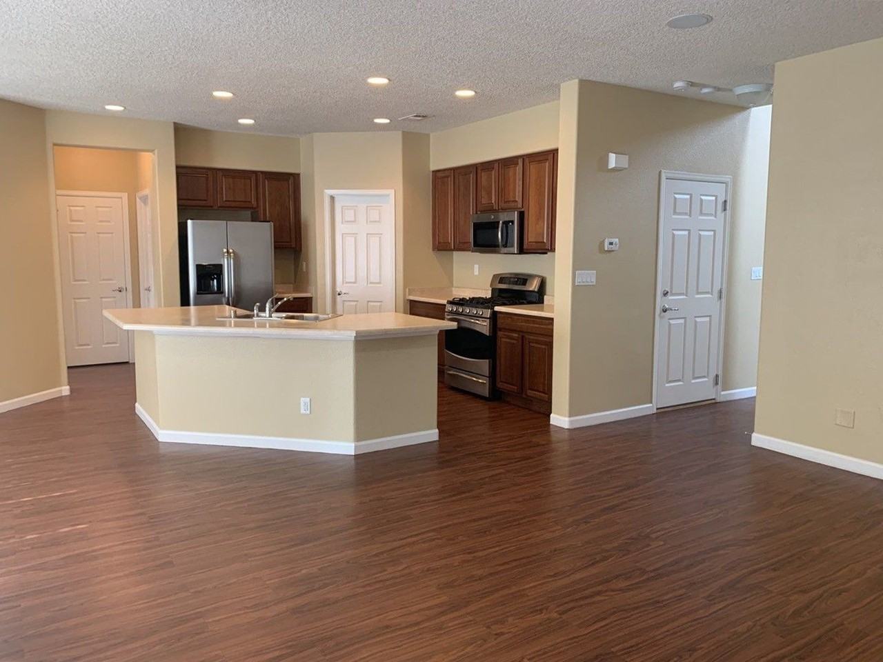 229 Loma Linda Loop Ne - Photo 5 of 26