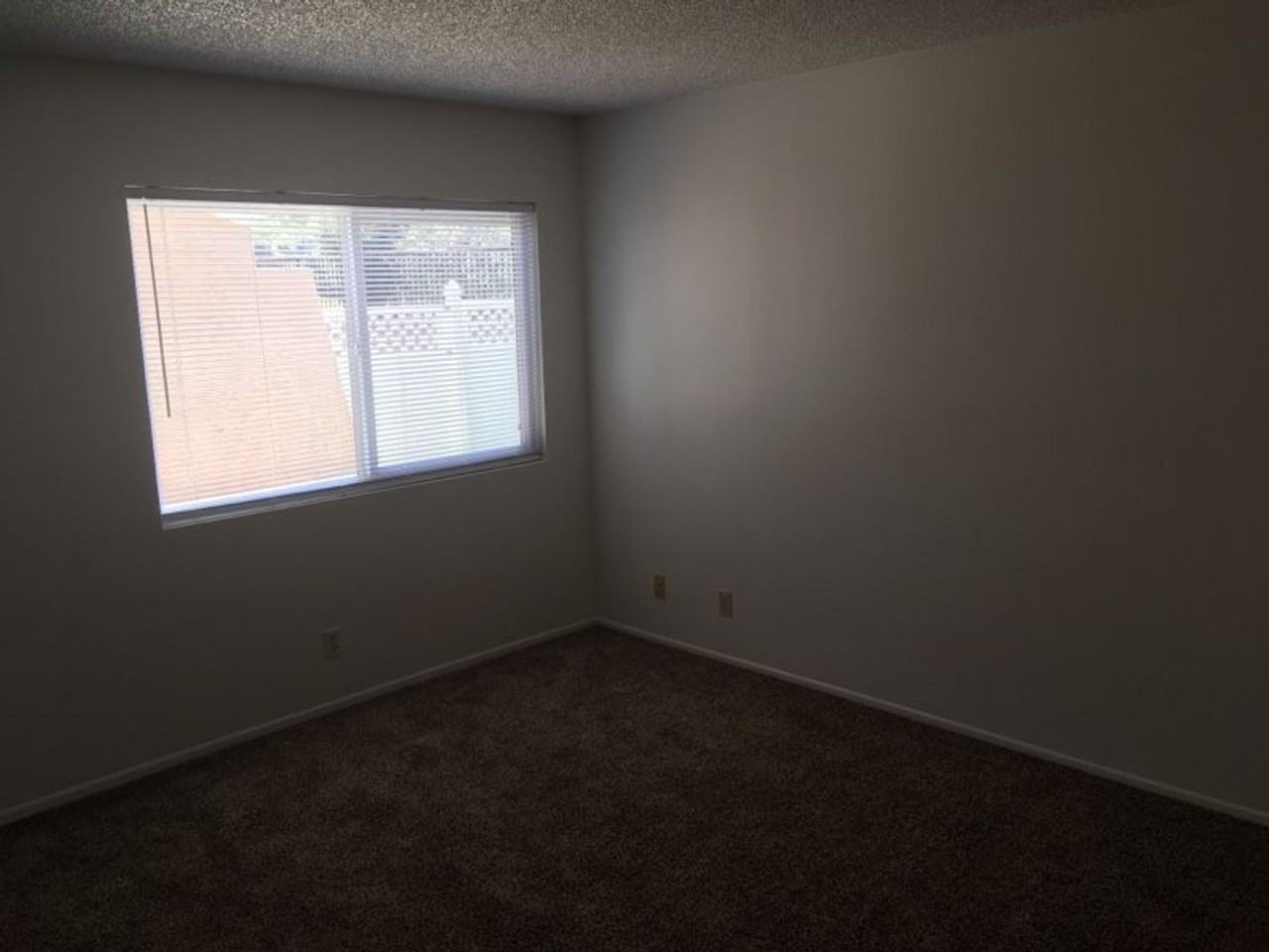 44727 La Paz Rd #E - Photo 7 of 11