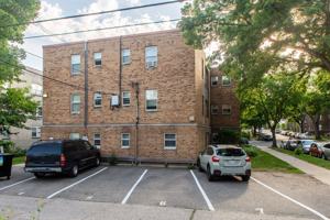 featured image of 3201 Girard Ave S