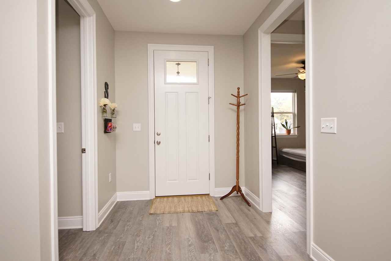 356 Chicago Ave - Photo 2 of 31