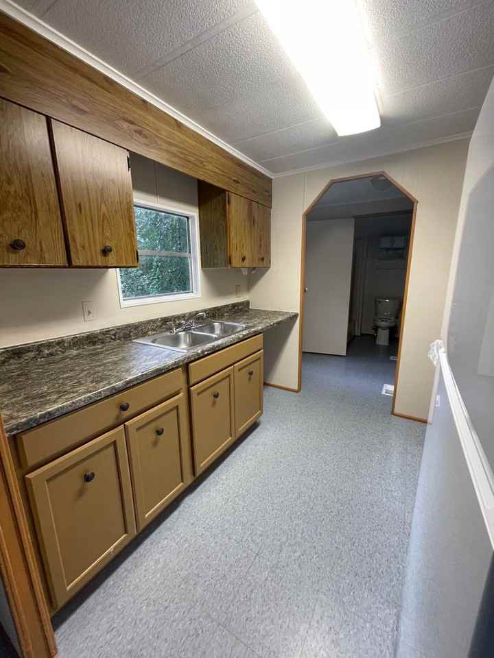 38031 Meyer Ave - Photo 3 of 9