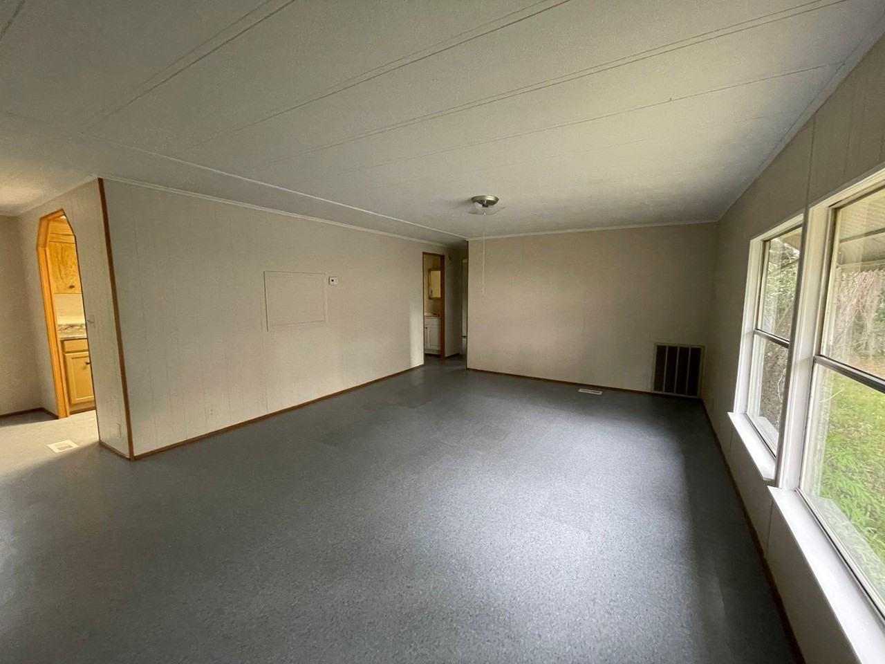 38031 Meyer Ave - Photo 5 of 9