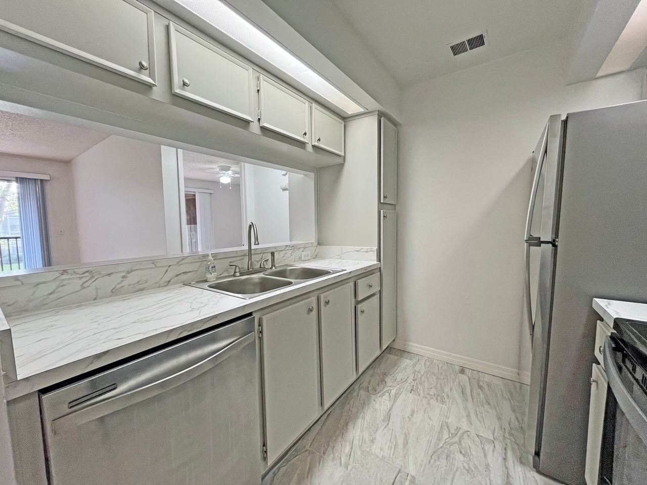 4207 Winding Moss Trl #208 - Photo 6 of 41