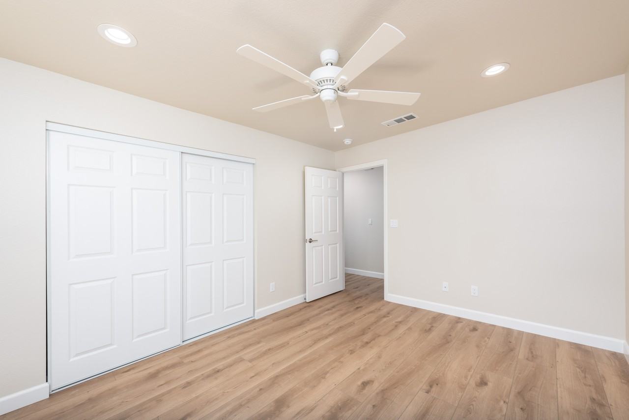 24 E Abbey St #NA - Photo 3 of 14