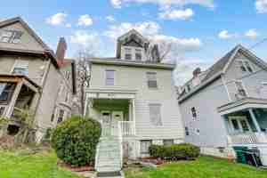 featured image of 870 Rockdale Ave