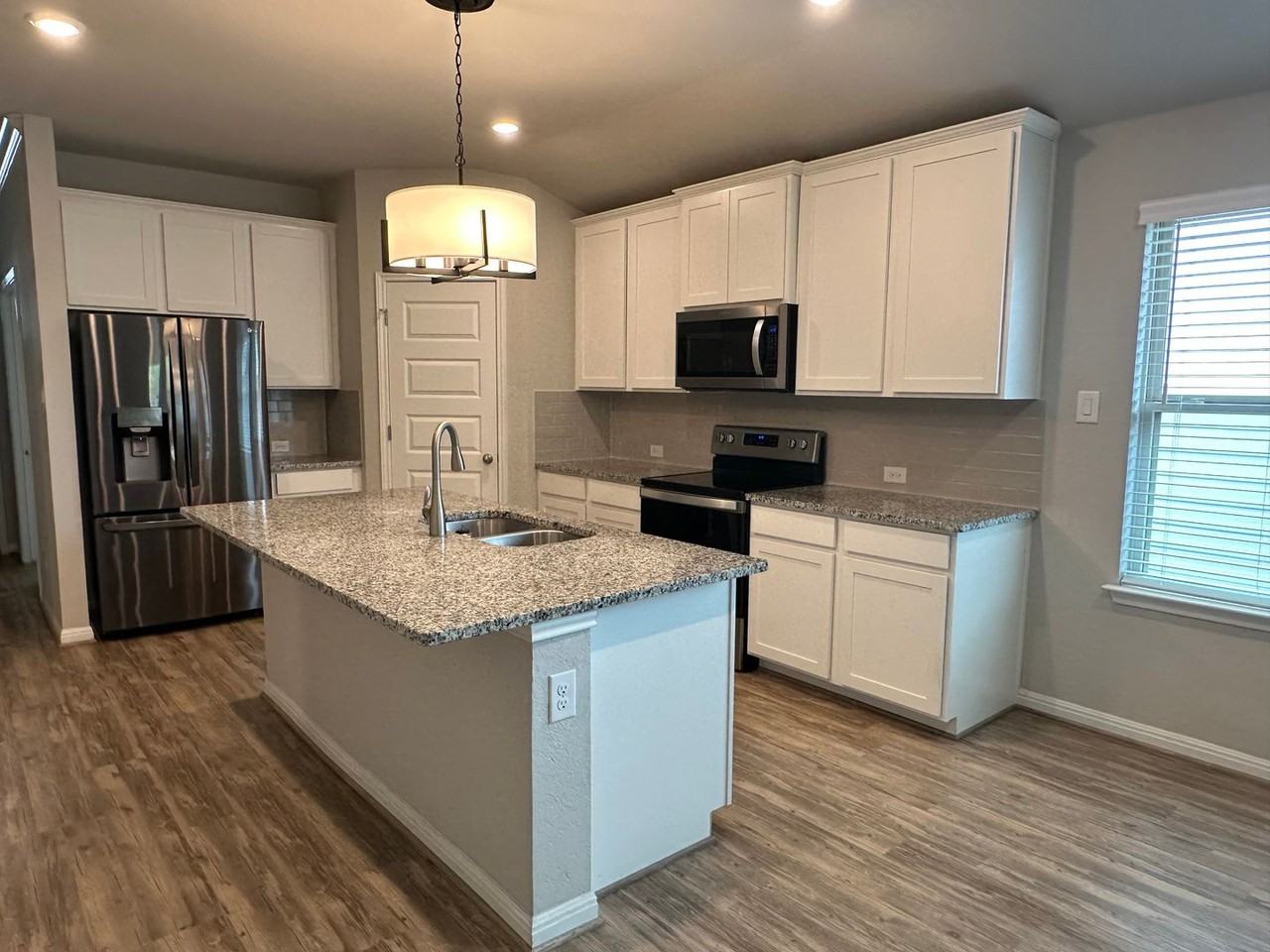 1234 Meyers Mdw - Photo 6 of 26