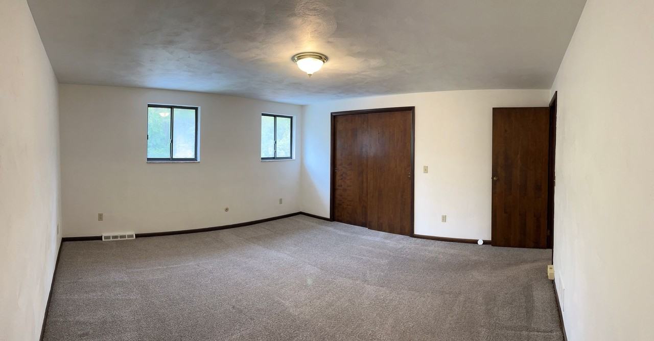 96A Locust Ridge Dr - Photo 4 of 6