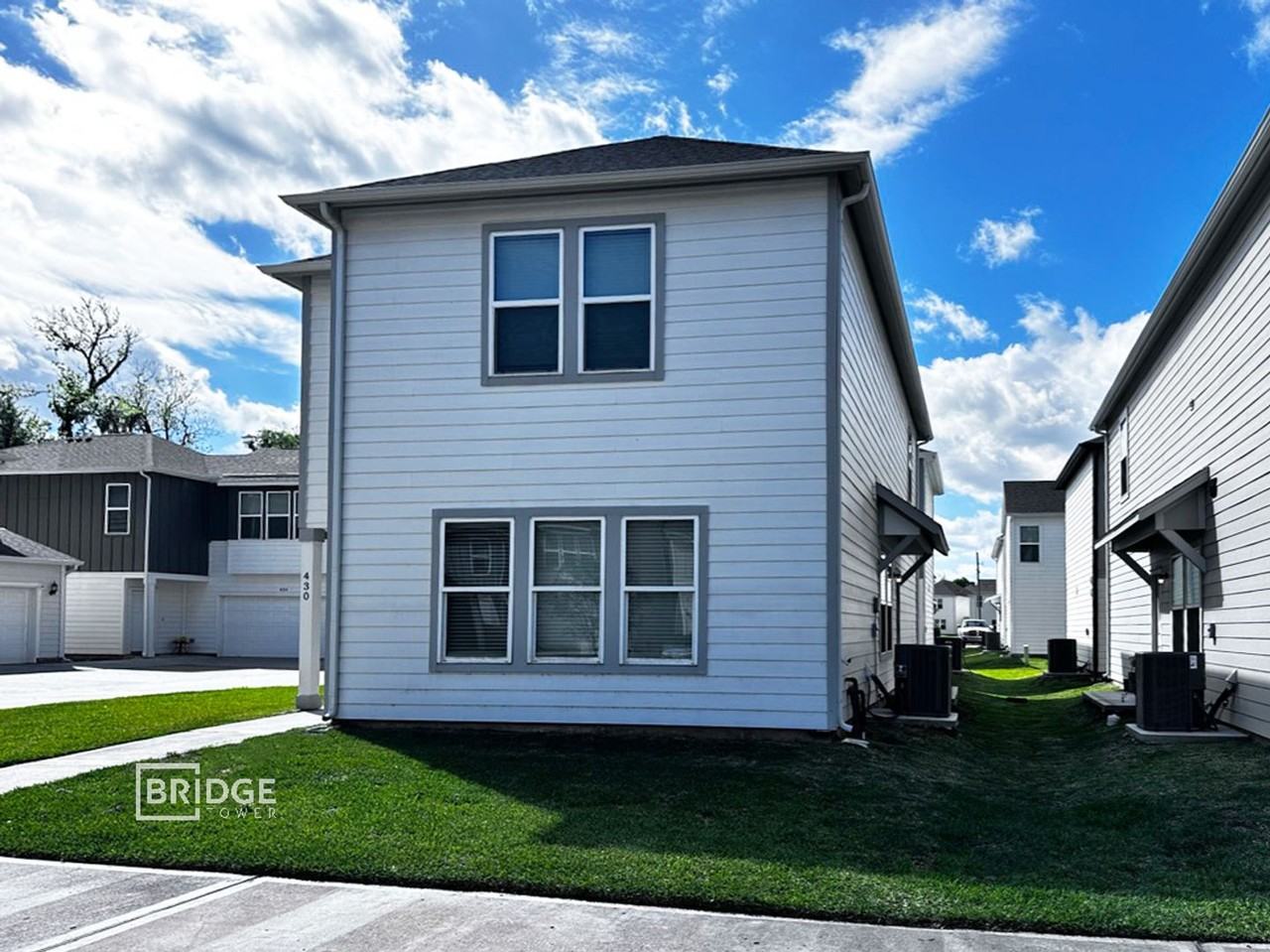 430 Huisache St - Photo 2 of 15