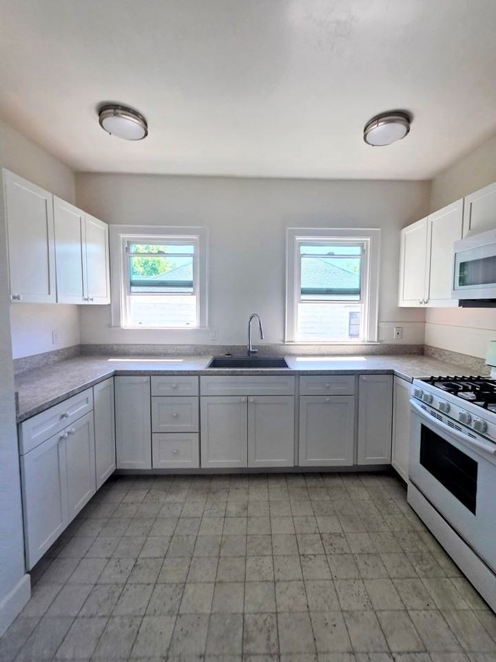 109 Post St - Photo 2 of 26