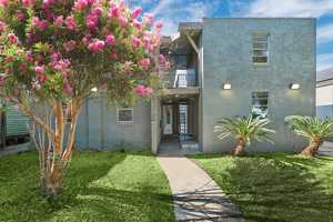 featured image of 2316 Washington Ave #211