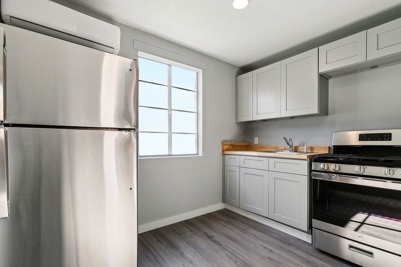 2316 Washington Ave #211 - Photo 7 of 11