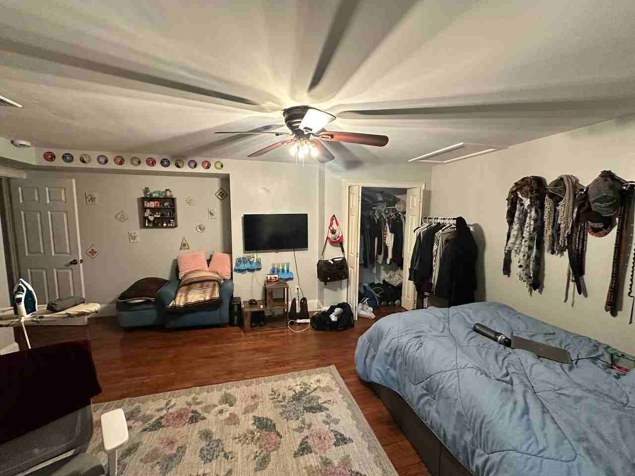 139 Hillside St - Photo 2 of 11