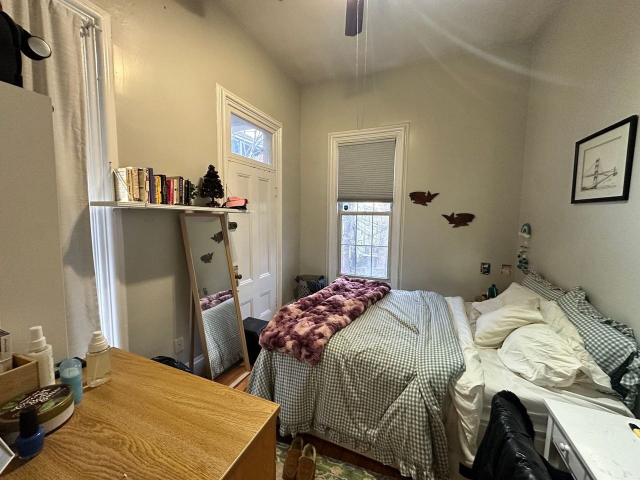 139 Hillside St - Photo 5 of 11