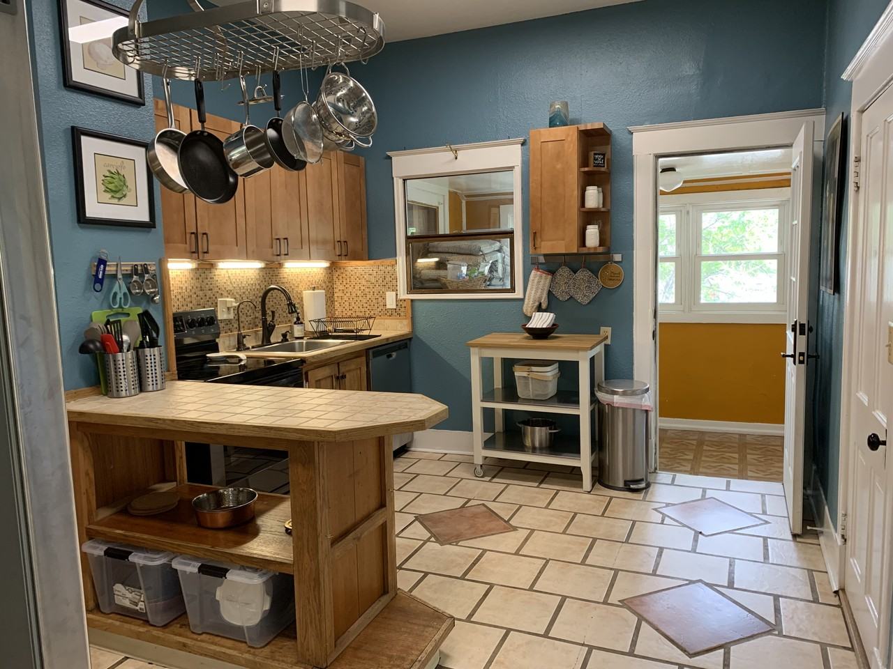 702 E Cucharras St #NA - Photo 4 of 35