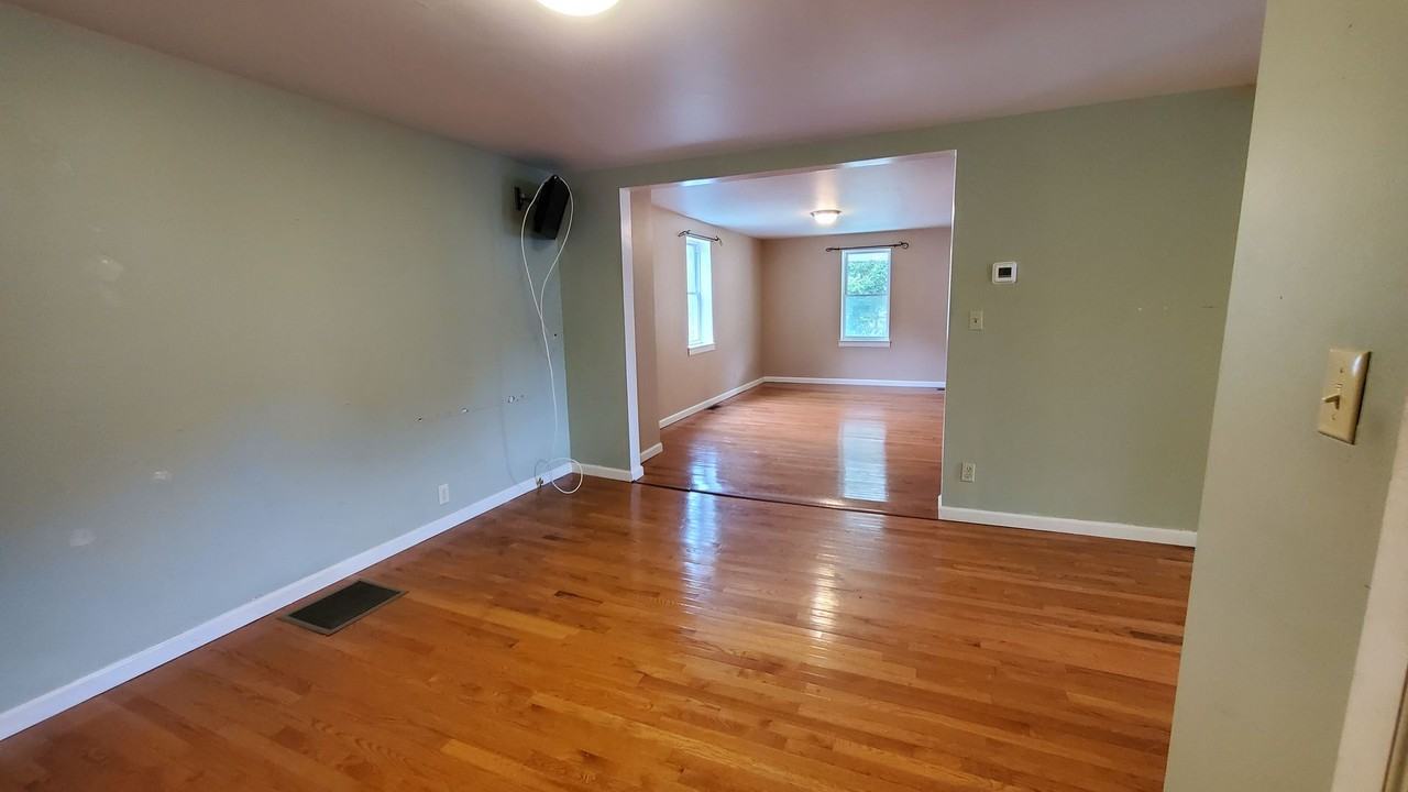 794 Runville Rd - Photo 5 of 29