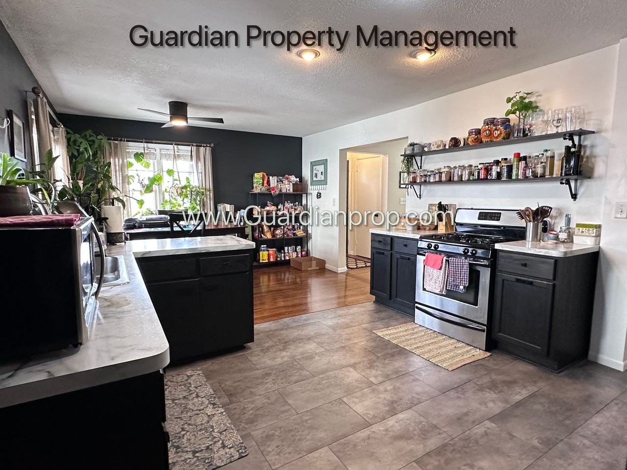 1640 Kentucky Ave S - Photo 2 of 22