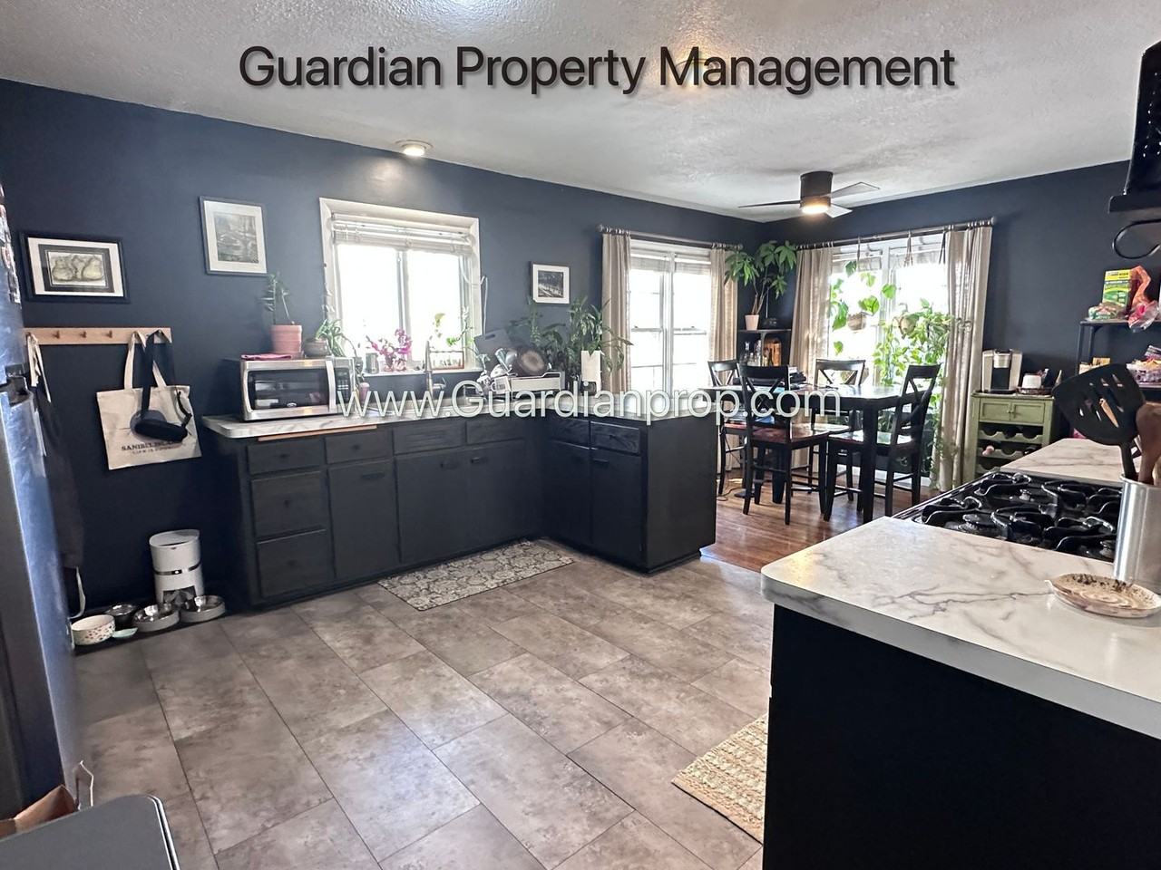 1640 Kentucky Ave S - Photo 3 of 22