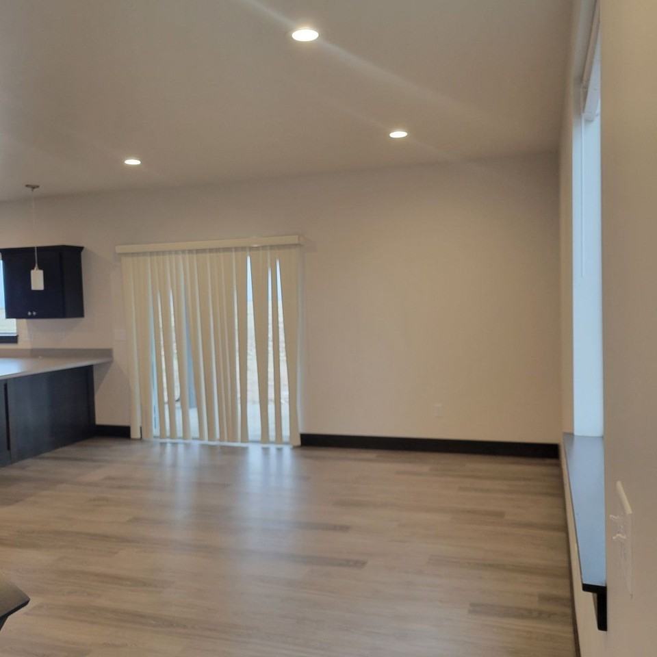 2111 Windjammer Way - Photo 4 of 17