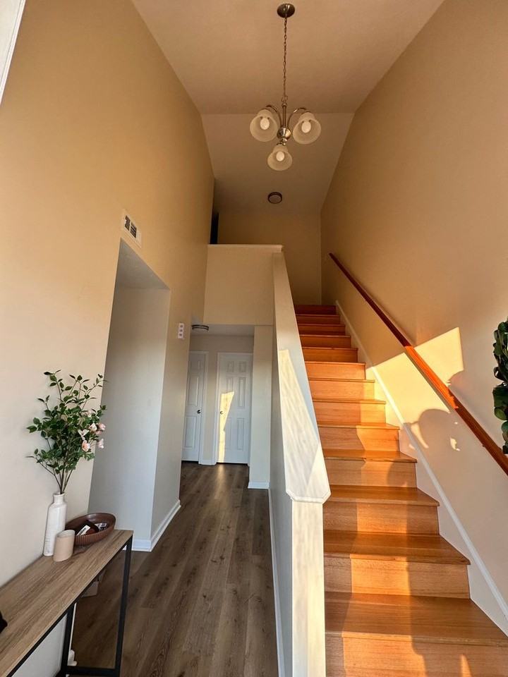 1641 York Dr - Photo 5 of 16