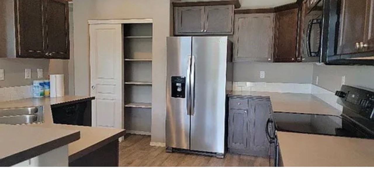 544 Casting St Se - Photo 3 of 19