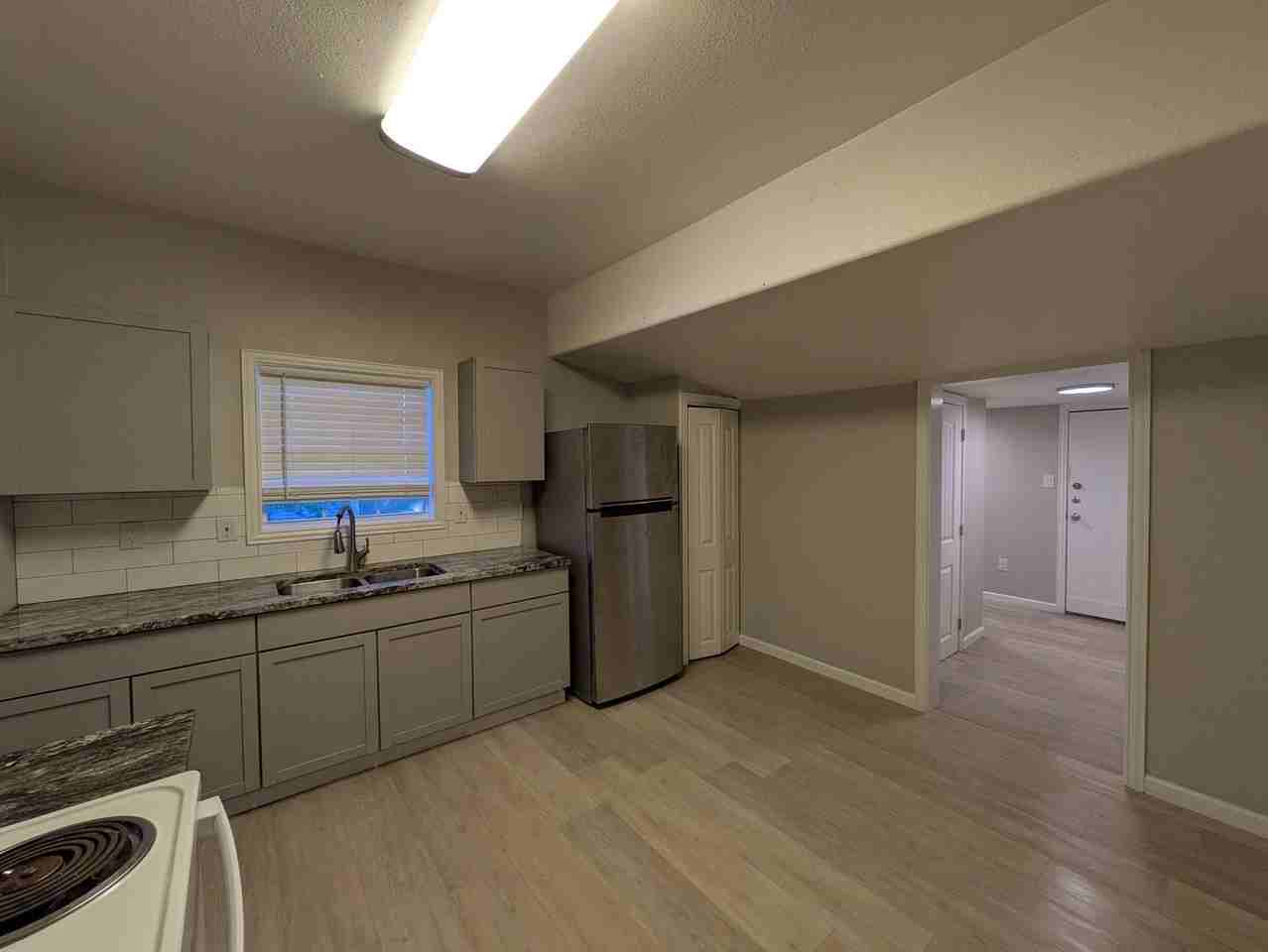 614 Euclid St - Photo 3 of 14