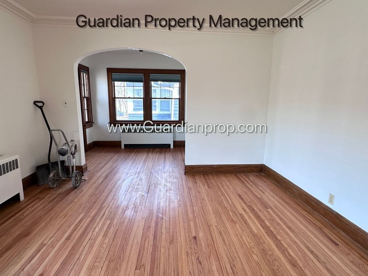 5559 2nd Ave S - Photo 3 of 19