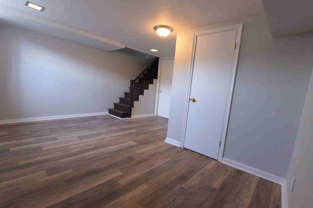 8613 Gilbert St - Photo 2 of 28