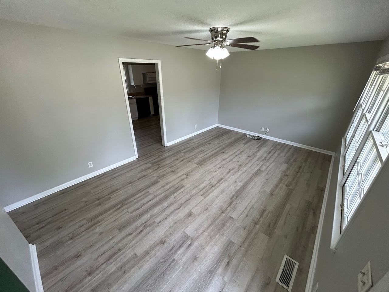 6022 Belgrade Dr Nw - Photo 3 of 12