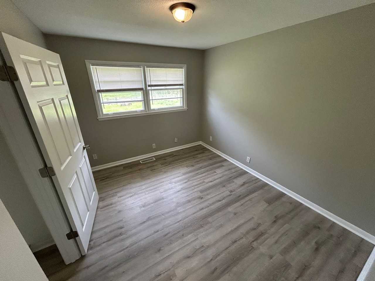 6022 Belgrade Dr Nw - Photo 4 of 12