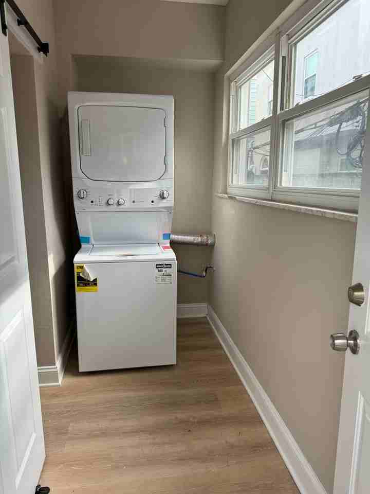 2445 S Watts St - Photo 4 of 9