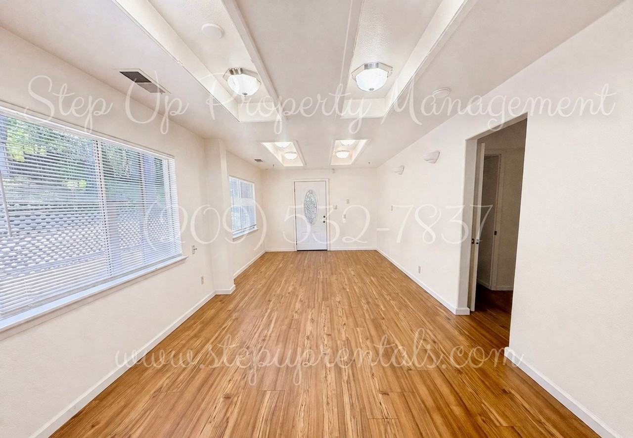 22622 Twain Harte Dr - Photo 3 of 11