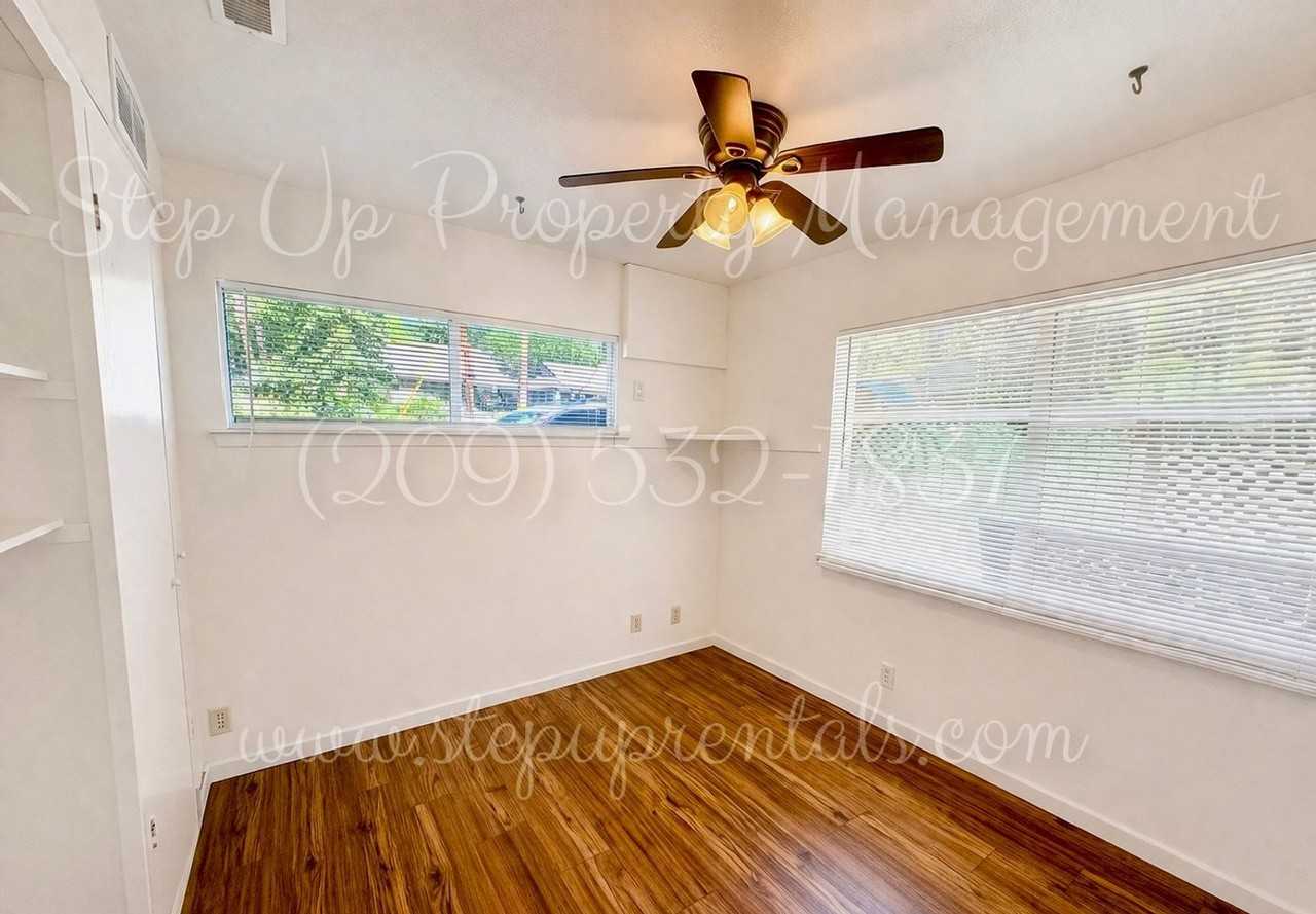 22622 Twain Harte Dr - Photo 7 of 11