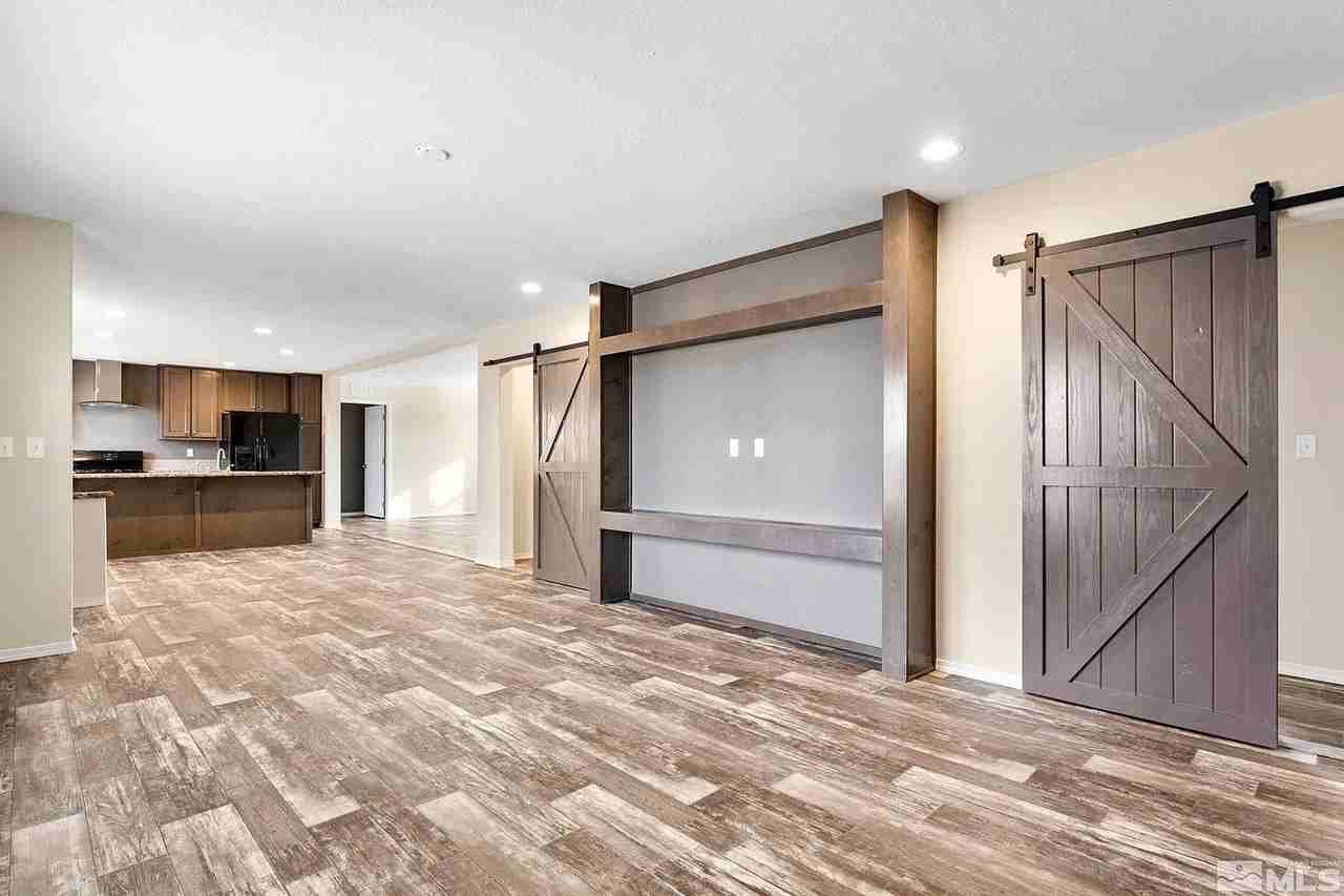 1785 E Antelope St - Photo 7 of 32