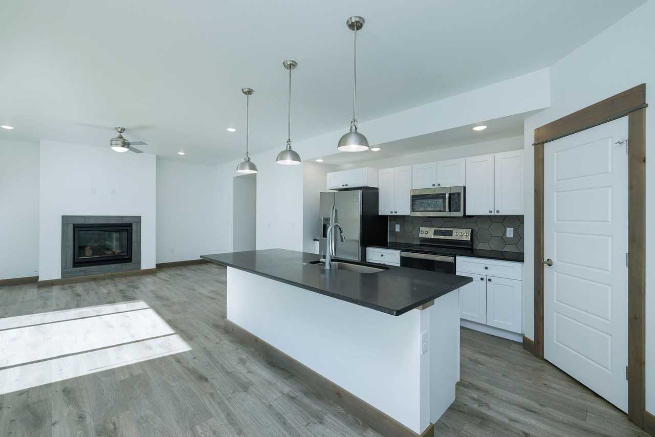 130 Whiskey Way - Photo 2 of 20