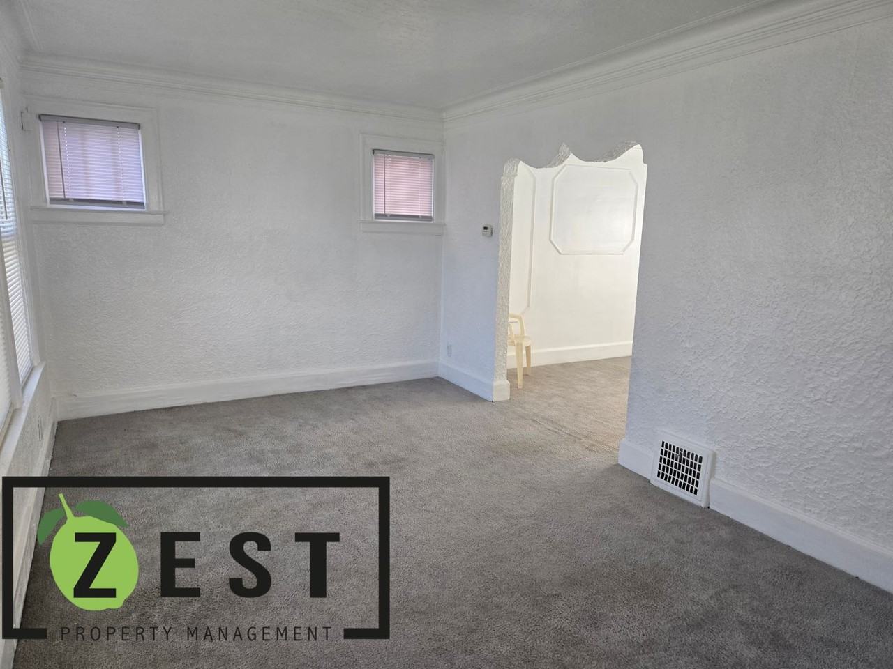 19193 Marx St - Photo 3 of 13