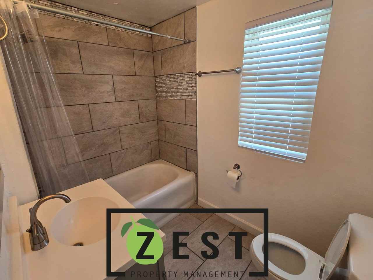 19193 Marx St - Photo 6 of 13