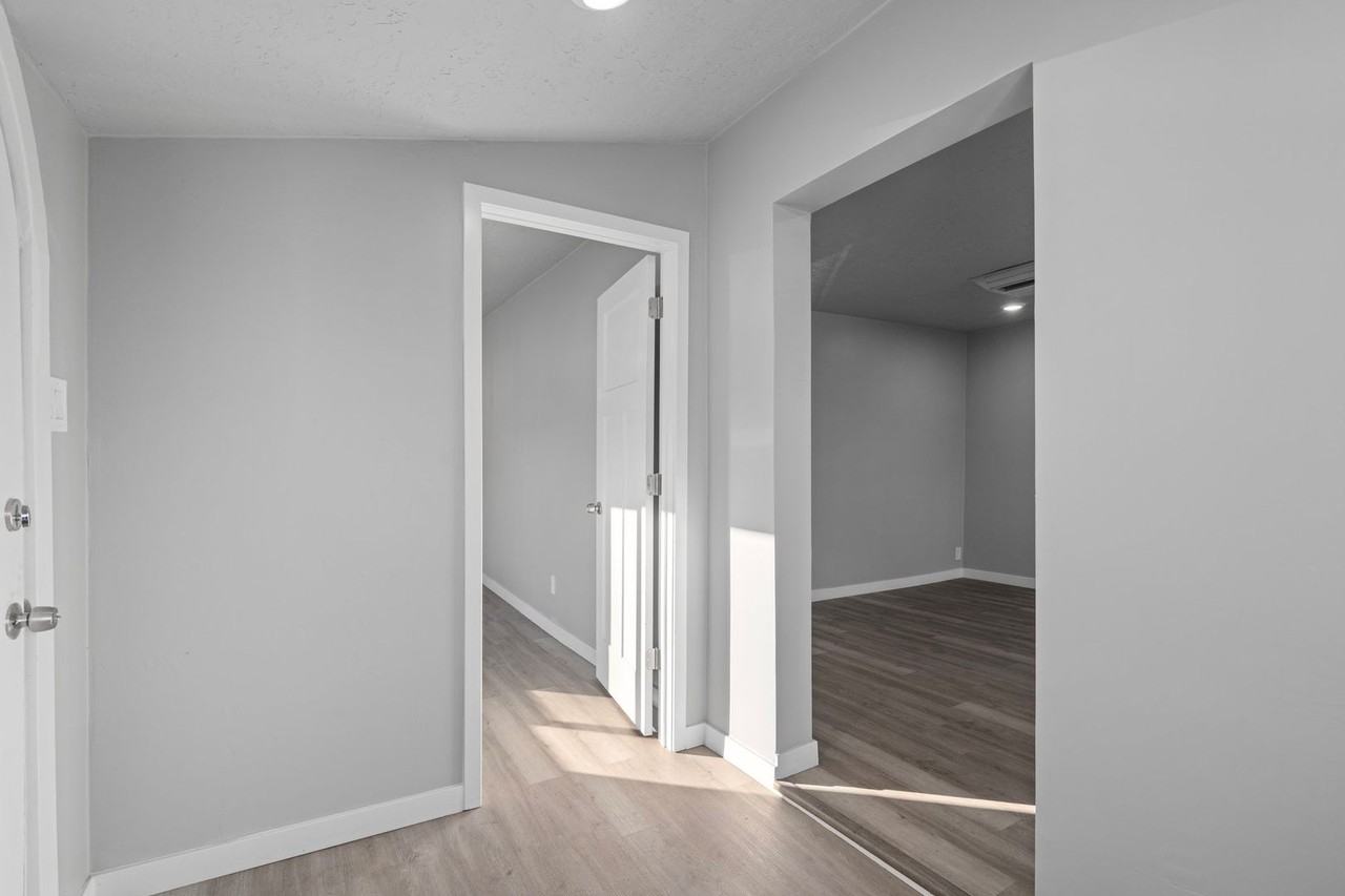 3174 S 9100 W - Photo 6 of 25