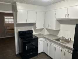 featured image of 1901 W Dora Ave